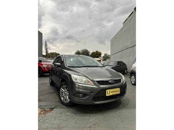 FORD FOCUS 2.0 GLX SEDAN 16V FLEX 4P AUTOMÁTICO FORD FOCUS 2.0 GLX SEDAN 16V FLEX 4P AUTOMÁTICO